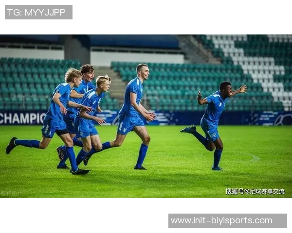 布兰足球迎战斯特罗姆全力争胜展现球队实力与斗志