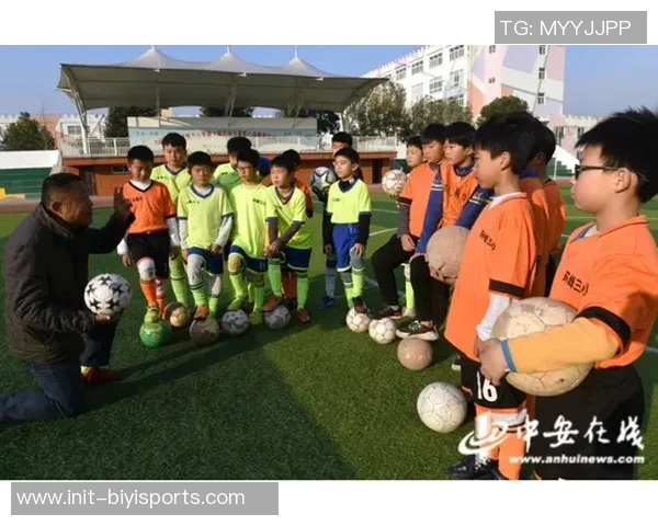 我热爱足球的激情与快乐分享我的足球故事与梦想 我热爱足球的激情与快乐分享我的足球故事与梦想